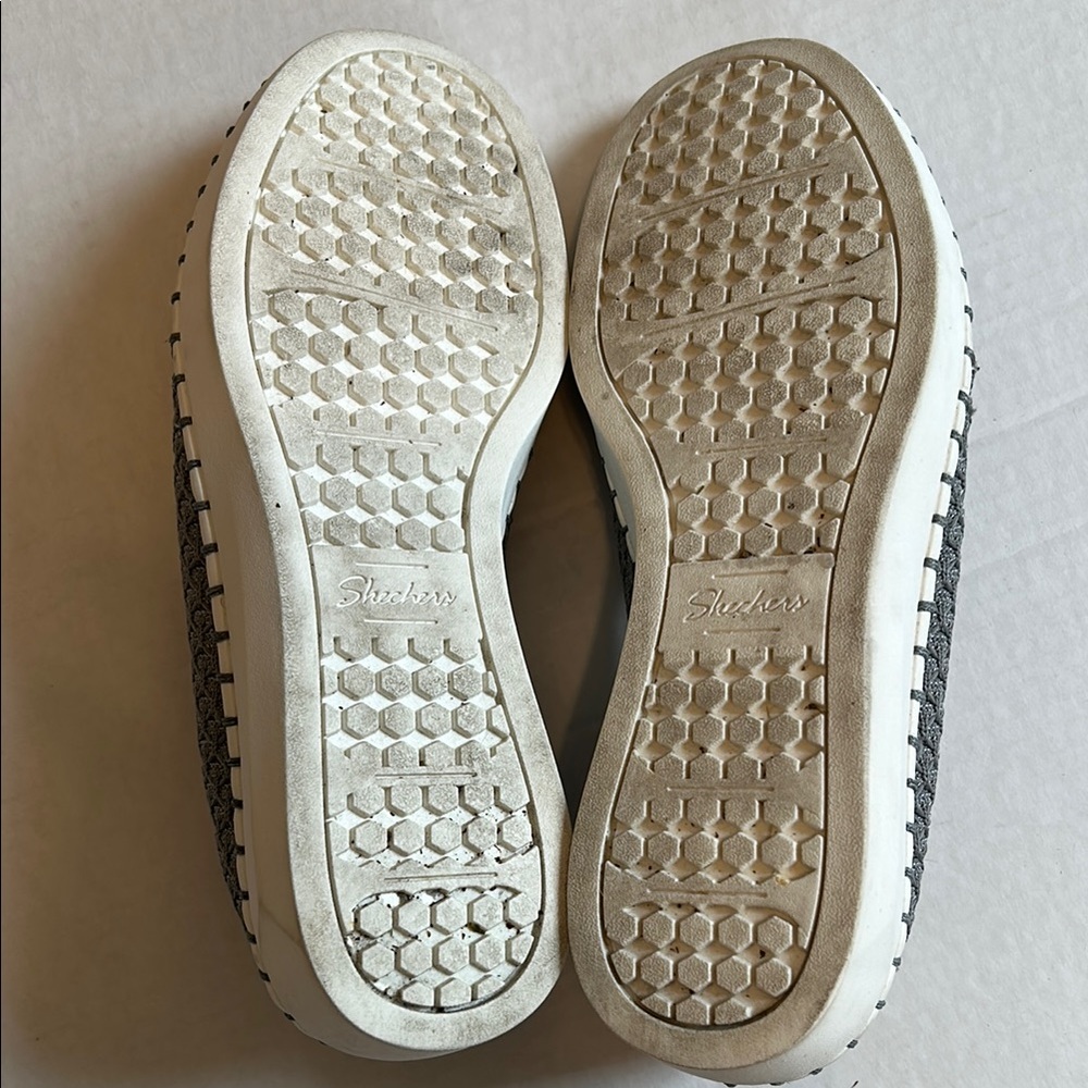 Stylish Gray Slip-On Shoes - Picture 8 of 10